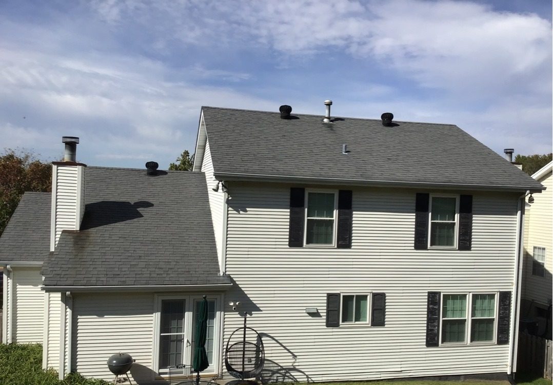 Roof cleaning in St. Louis